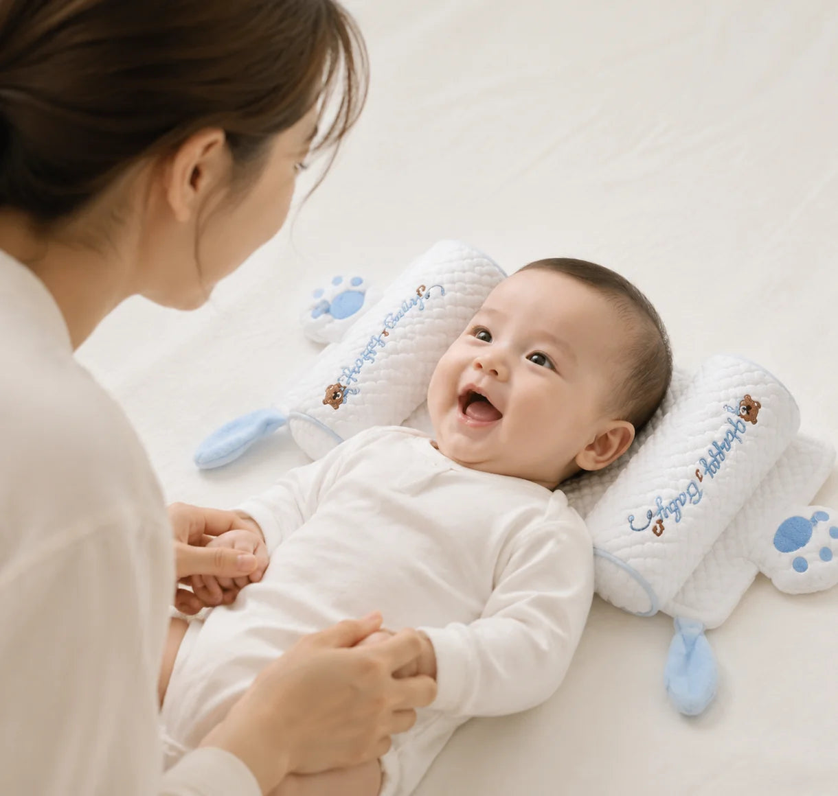 Almohada ajustable para moldear la cabeza del bebé